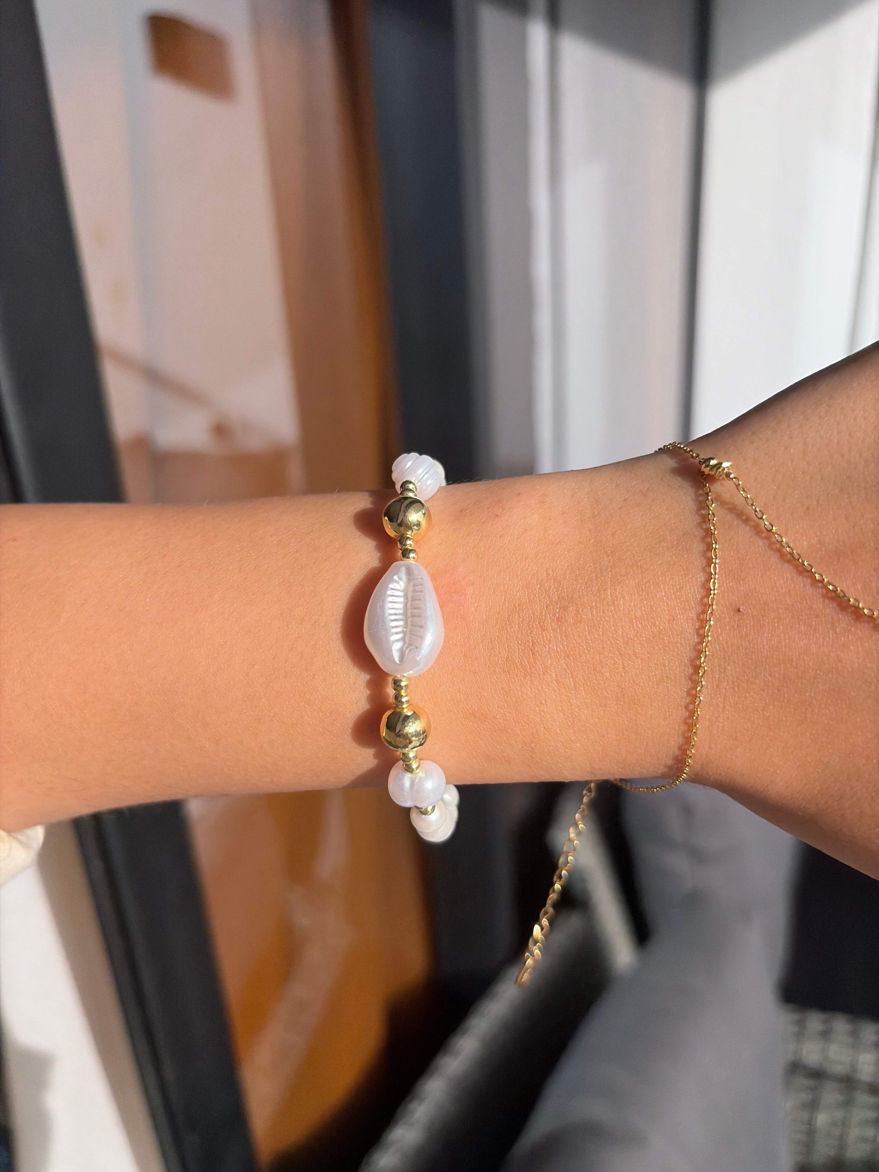 Pearl bracelet