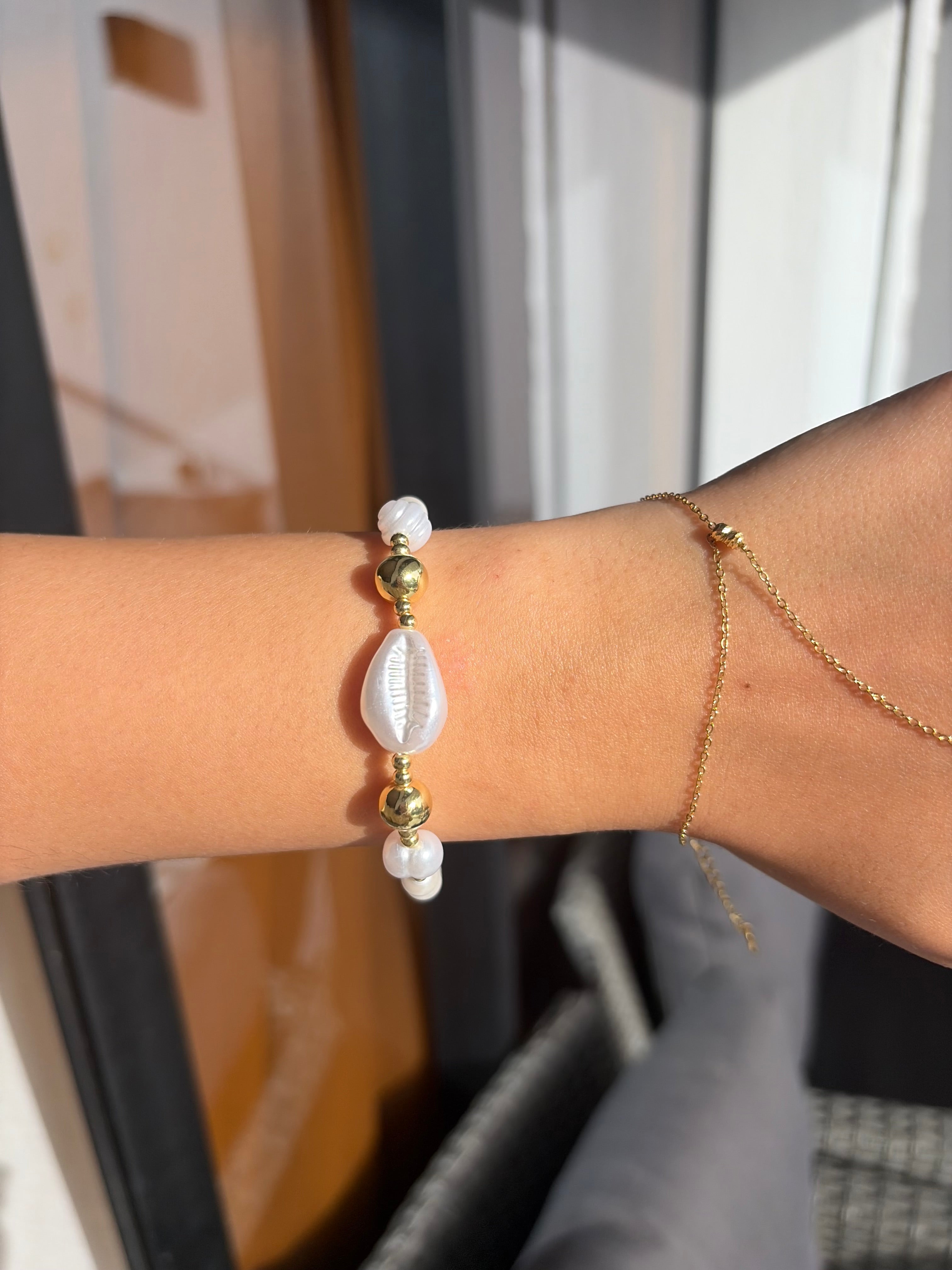 Pearl bracelet
