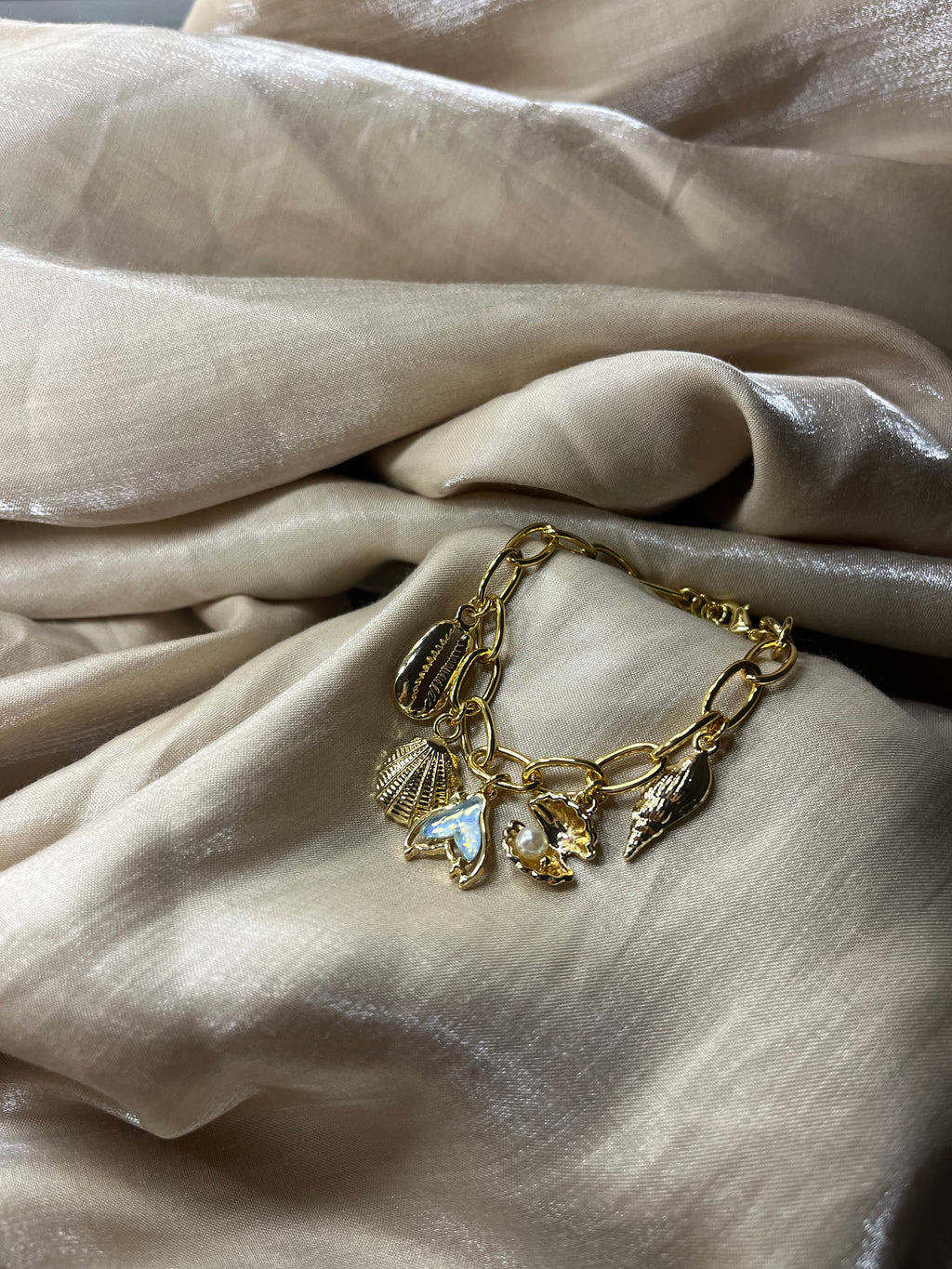 Seashell bracelet